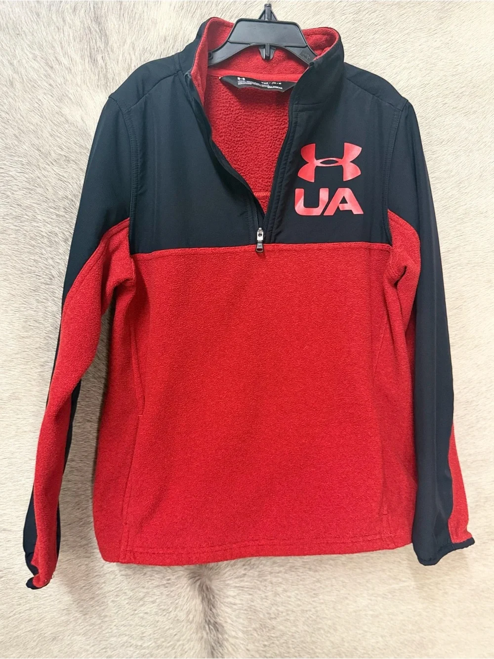 Under Armour Red and Black Quarter-Zip Fleece Pullover youth medium